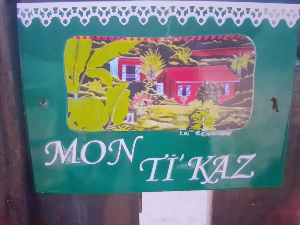 Peti Kaz Otel Saint-Seurin-sur-l'Isle Dış mekan fotoğraf